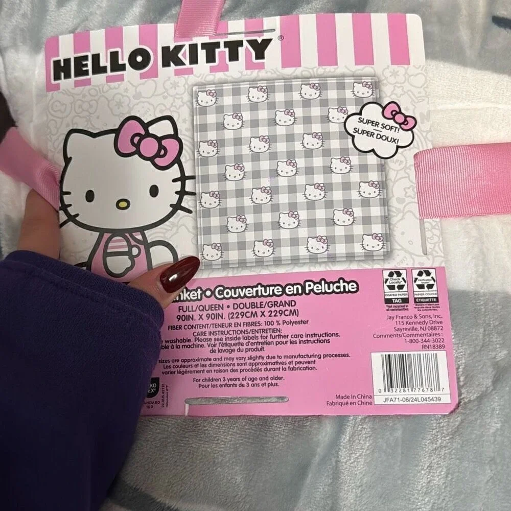 Brand‎ New Hello Kitty Full/Queen size blanket pink and grey plaid